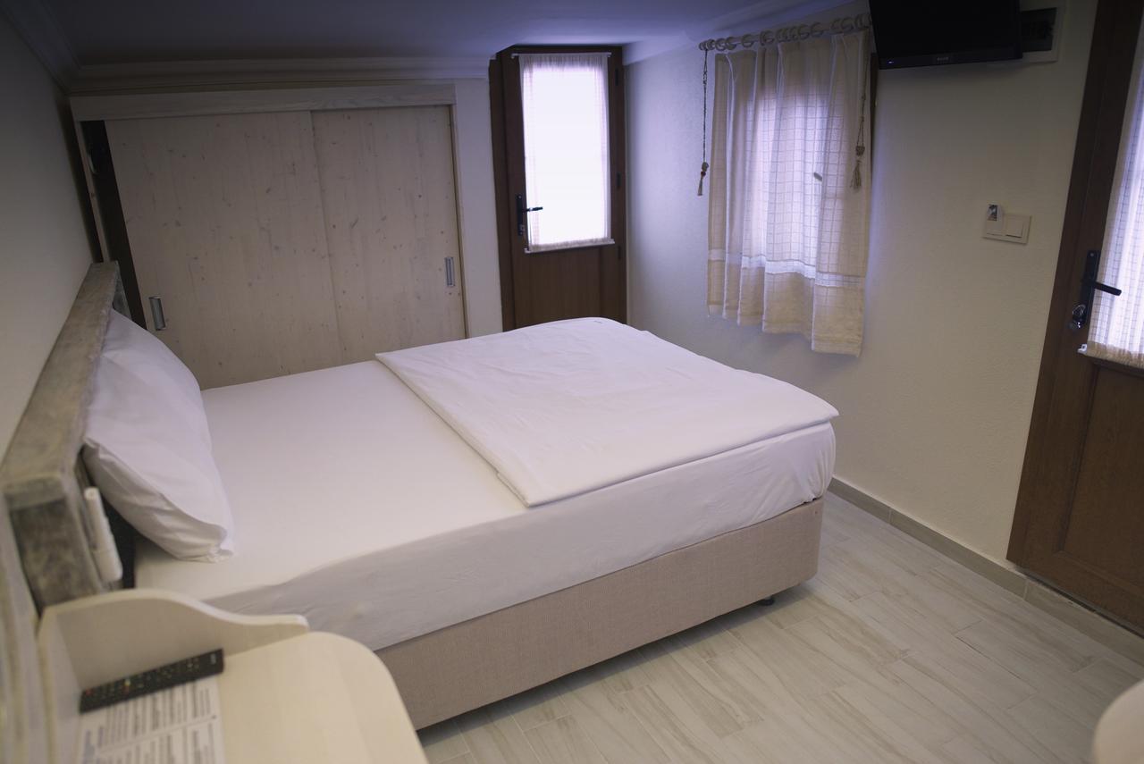 Golden Stone Butik Otel Çeşme Eksteriør billede