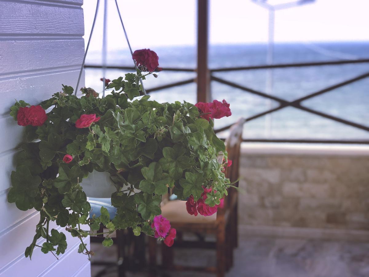 Golden Stone Butik Otel Çeşme Eksteriør billede